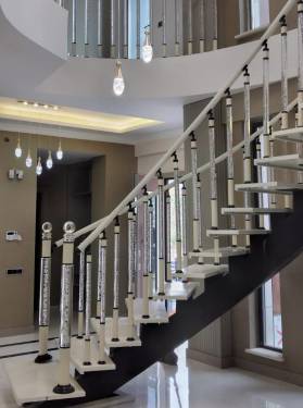 Pleksi Merdiven Korkuluğu