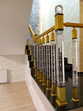 Pleksi Merdiven Korkuluğu